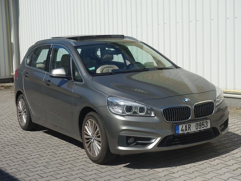 BMW Řada 2 (2015) 225i*X-DRIVE*ACTIVE*TOURER*CZ - fotka 5 z 46