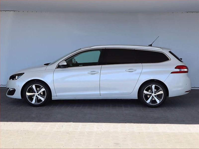Peugeot 308 (2016) 1.6 BlueHDi, Automat, Navi - fotka 3 z 21