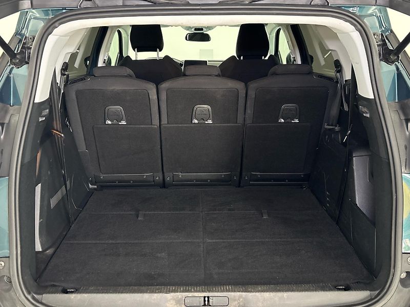 Peugeot 5008 Active, 7 míst - fotka 38 z 56