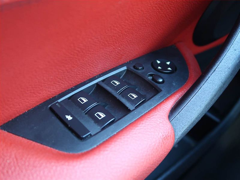 BMW X1 (2013) xDrive28i, 4X4, Automat - fotka 16 z 20