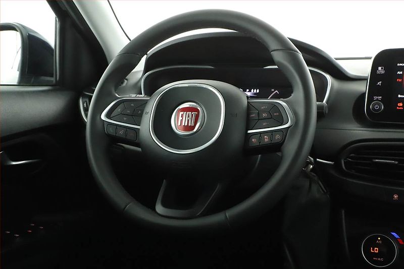 Fiat Tipo (2019) 1.6 MultiJet, Automat - fotka 8 z 20