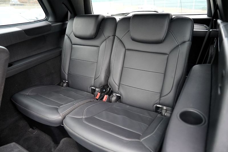 Mercedes-Benz GLS 350d 4Matic AMG/ČR - fotka 36 z 49