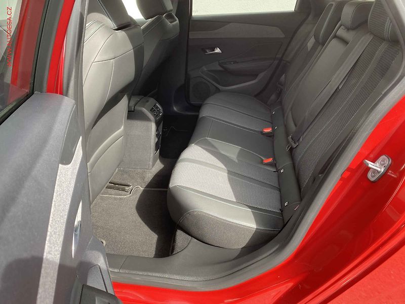 Peugeot 308 (2022) 1.2PT, Allure, LED, TZ, navi - fotka 10 z 18