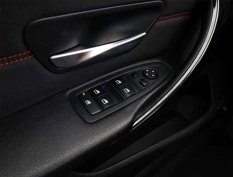 BMW Řada 4 (2014) 420d xDrive, 4X4, Automat - fotka 16 z 18