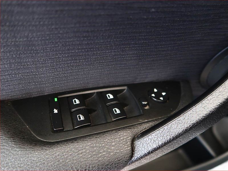 BMW X1 (2012) xDrive18d, 4X4, Automat - fotka 16 z 16