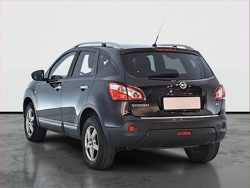 Nissan Qashqai (2011) 2.0 dCi, Navi, Tempomat - fotka 4 z 17
