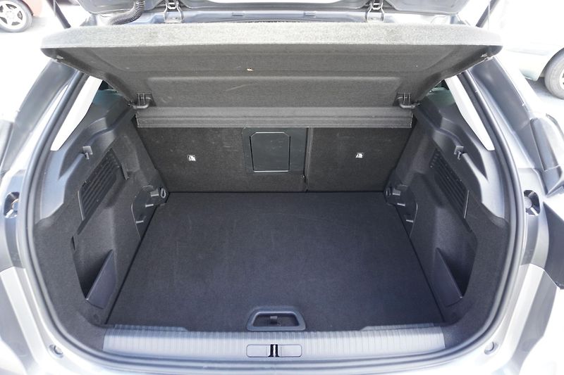Citroën C4 (2025) 1,2PT 130 EAT8 MAX - fotka 12 z 12