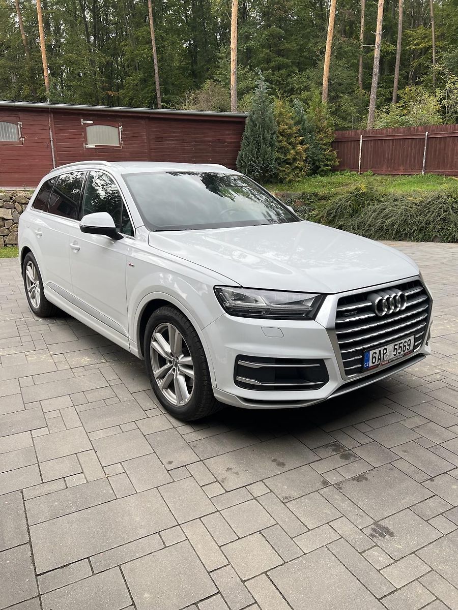 Audi Q7 Q7   s- line