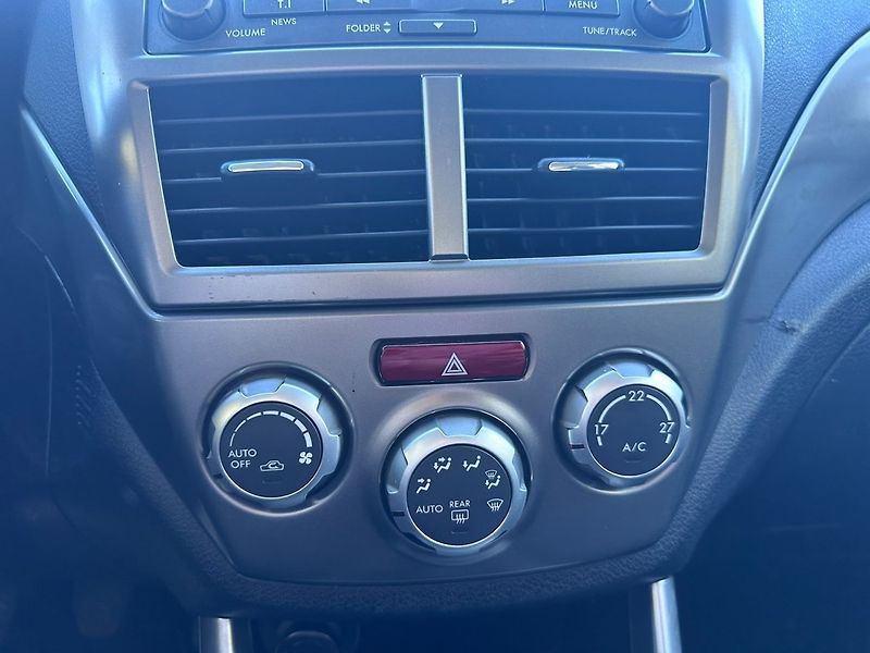 Subaru Forester (2008) 2.0 4x4/Tažné/110kW/Výhřev - fotka 22 z 22