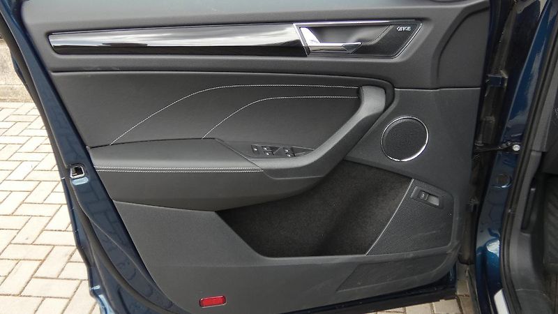 Škoda Kodiaq 2,0 TSI 140 kW L&K 4x4 DSG - fotka 8 z 26