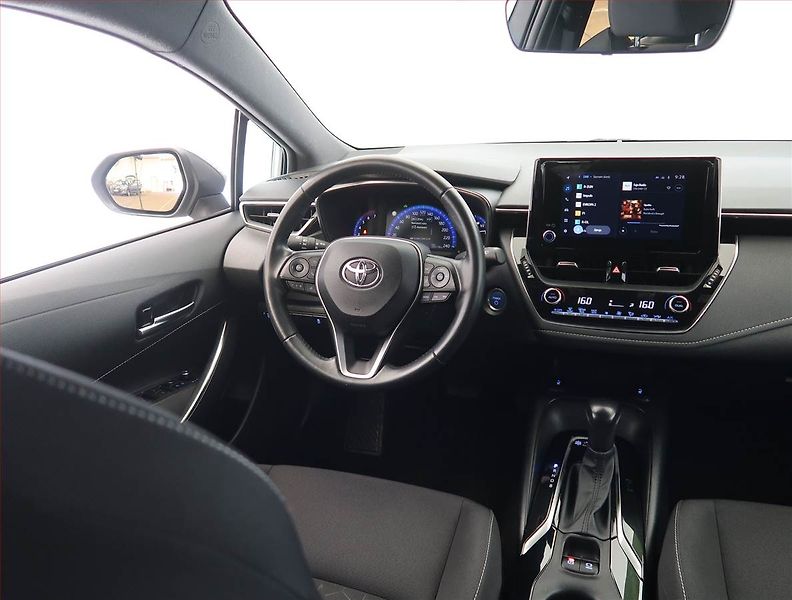 Toyota Corolla (2022) 1.8 Hybrid, full bybrid - fotka 7 z 25