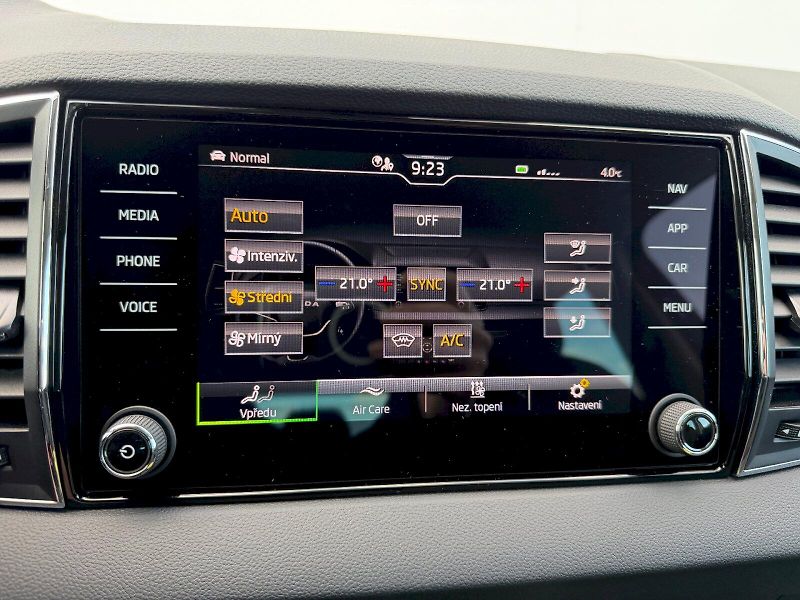 Škoda Karoq (2025) 2.0 TDI 110kW 4x4 DSG Top Sele - fotka 20 z 35