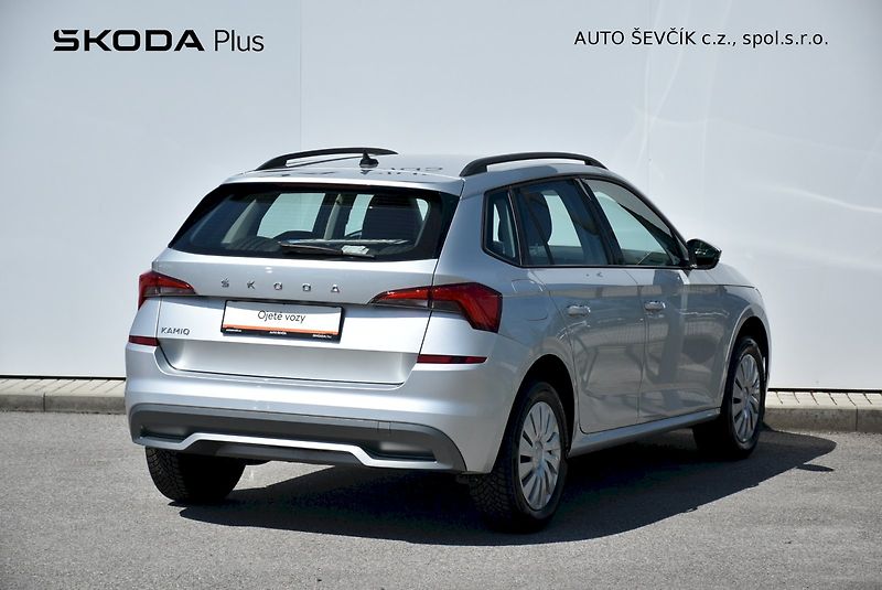 Škoda Kamiq (2022) Ambition 1.0 TSI 81kW - fotka 2 z 28