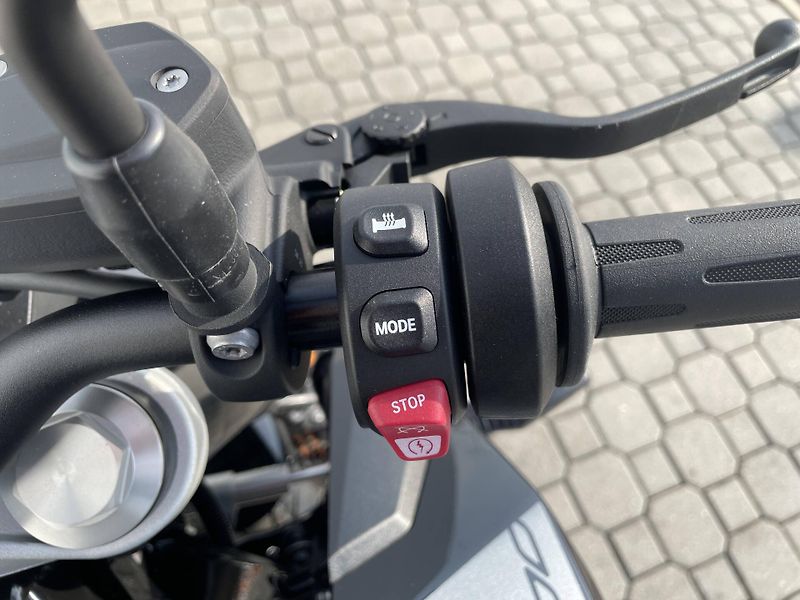 BMW F 900 R - fotka 12 z 12