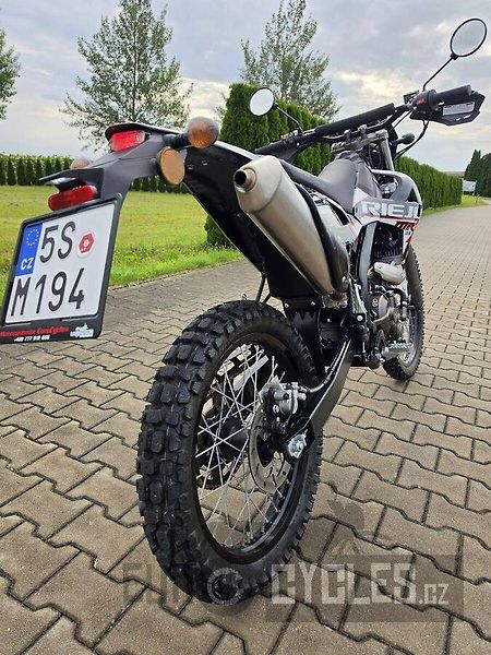 Rieju Marathon 125 Pro (2024) - fotka 4 z 13
