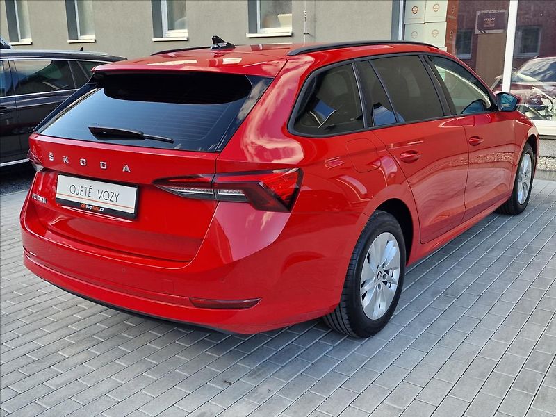 Škoda Octavia 2.0TDI DSG Ambition,ČR,1.Maj. - fotka 10 z 50