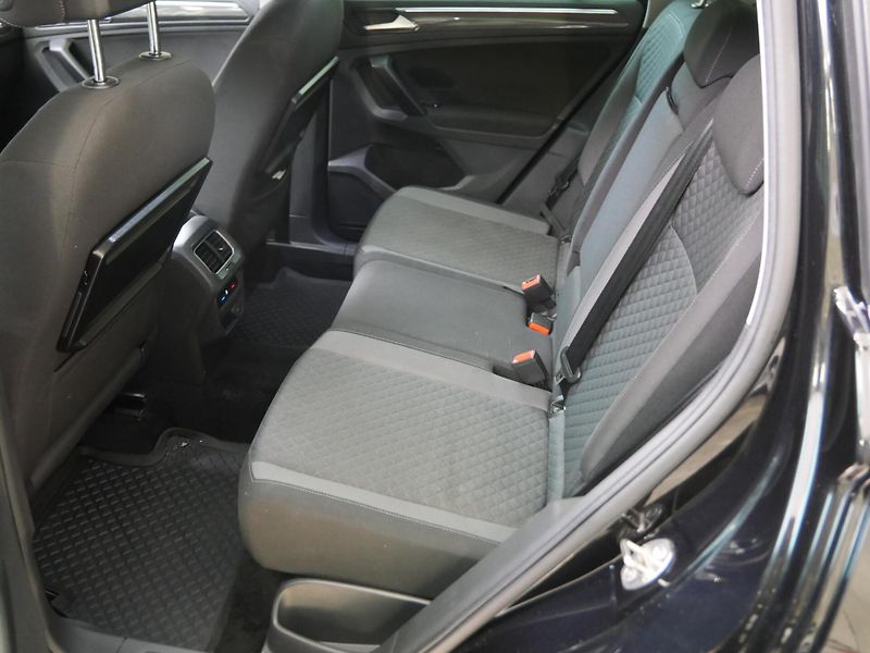 Volkswagen Tiguan - fotka 22 z 23