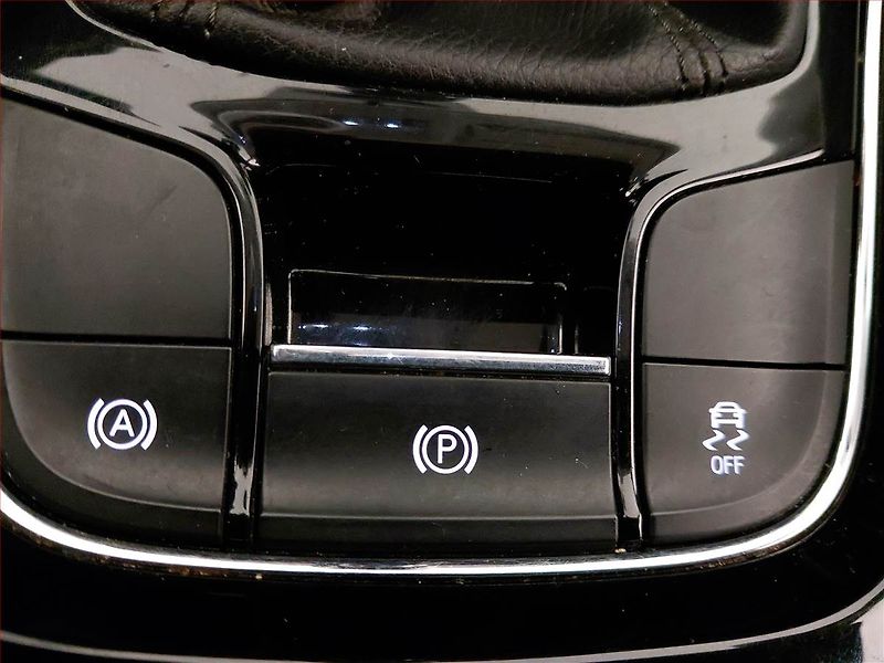Škoda Karoq (2019) Ambition Plus 1.6 TDI, ČR - fotka 17 z 23