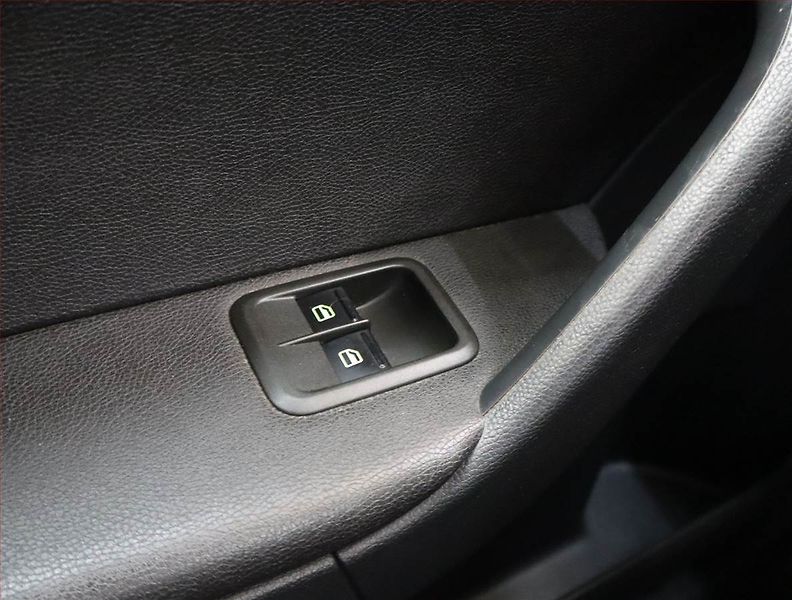 Škoda Yeti (2012) 1.2 TSI, Serv.kniha - fotka 17 z 18
