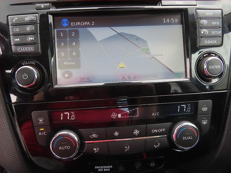 Nissan Qashqai (2017) N-Connecta 1.2 DIG-T, Automat - fotka 21 z 24