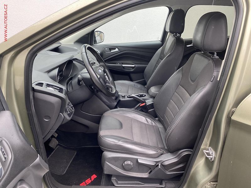 Ford Kuga (2013) 2.0 TDCi 4x4, ČR, Titanium - fotka 9 z 16