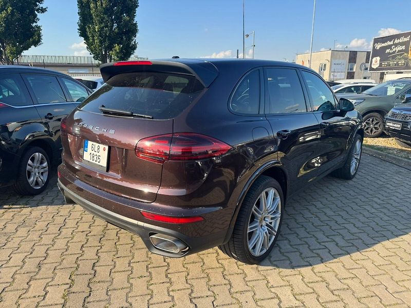 Porsche Cayenne (2017) PLATINUM 4X4 3,6i 220 KW DPH - fotka 5 z 50