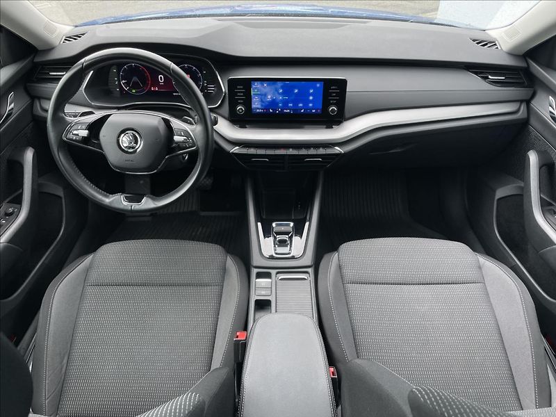 Škoda Octavia 2,0 TDI DSG Ambition Plus PDC - fotka 6 z 23