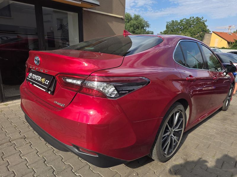 Toyota Camry 2.5-1.MAJ-HYBRID-AUTOMAT - fotka 9 z 15