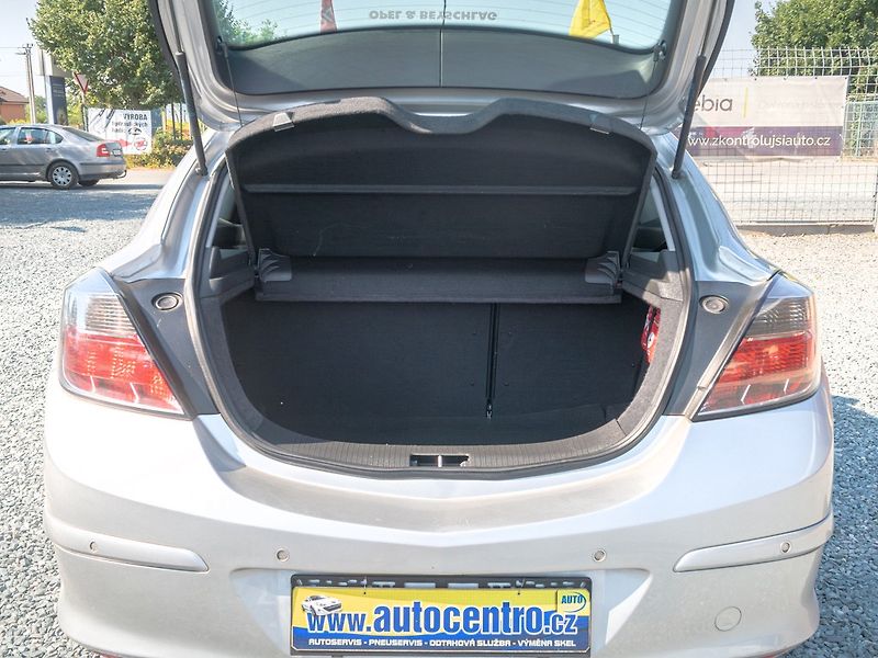 Opel Astra (2007) 1.4i 63KW KUPÉ – SERVISKA - fotka 31 z 40