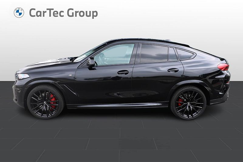 BMW X6 xDrive40d - fotka 2 z 24