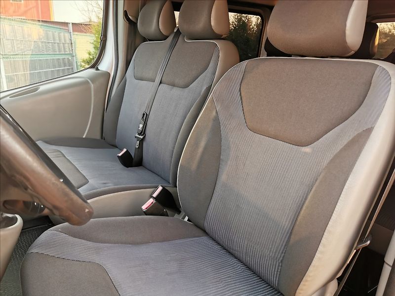 Opel Vivaro 2.0 CDTi 9míst - fotka 11 z 17