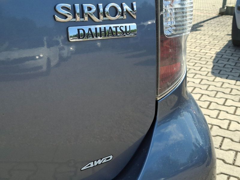 Daihatsu Sirion (2006) 1.3i 67kW AUT 4WD - fotka 8 z 39