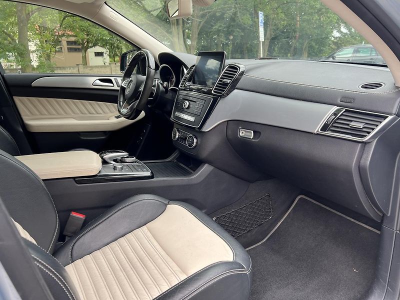 Mercedes-Benz GLE 43 AMG COUPE 287 kW - fotka 22 z 27