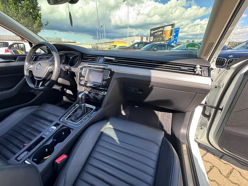 Volkswagen Passat (2017) B8 2,0 TDI 110 KW BEZ AD BLUE - fotka 38 z 50