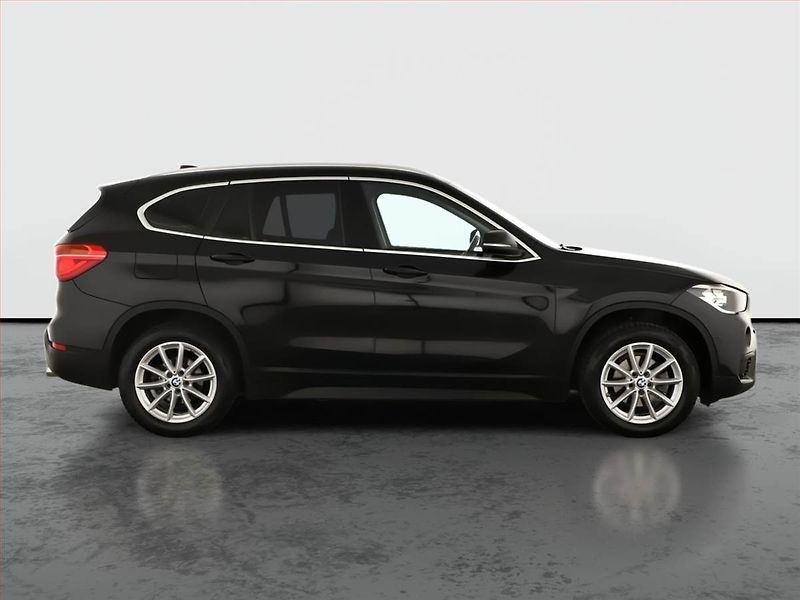 BMW X1 (2018) xDrive18d, 4X4, Automat - fotka 6 z 16