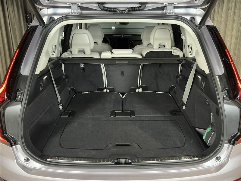 Volvo XC90 (2026) 2,0 T8  Plus Bright - fotka 8 z 41