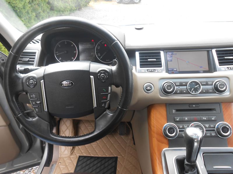 Land Rover Range Rover Sport 3.0D,180KW,4x4,XENONY,Tažné! - fotka 38 z 48