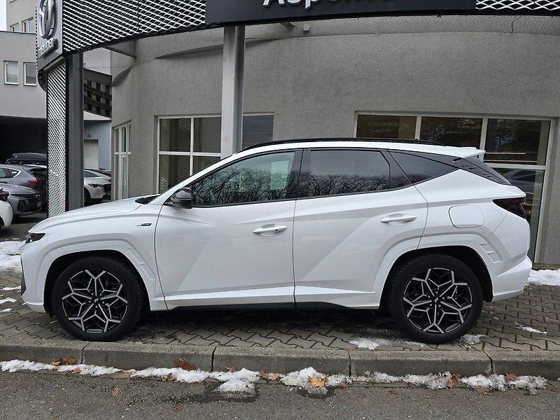 Hyundai Tucson 1.6 T-GDi N-Line DCT, serv.kn. - fotka 2 z 28
