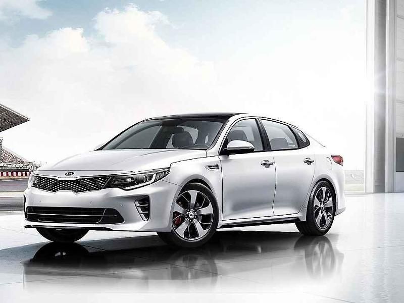 Kia Optima GT.