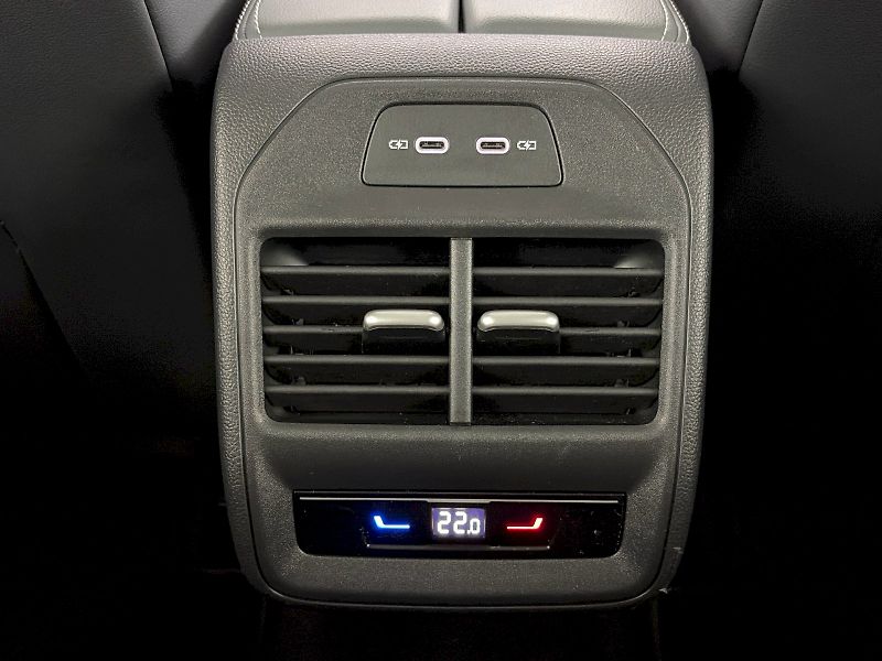 Volkswagen Passat (2024) Business 1.5 TSI 110kW DSG - fotka 33 z 35