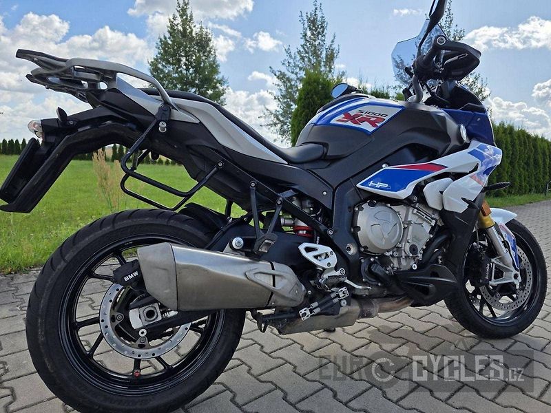 BMW S 1000 XR (2020) - fotka 4 z 14