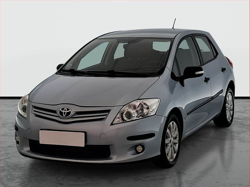 Toyota Auris (2010) 1.6 Valvematic - fotka 2 z 16