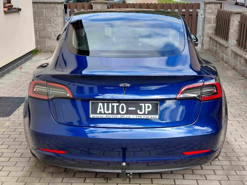 Tesla Model 3 (2022) RWD  LED  ACC 19ALU  SOH-91,3% - fotka 4 z 11