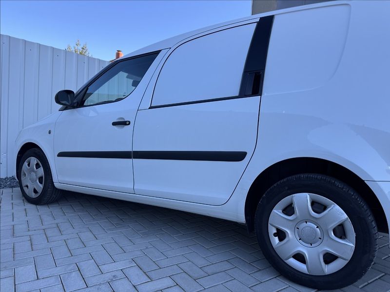 Škoda Praktik 1,2 TSI 63kW DPH 1.maj původČR - fotka 27 z 46