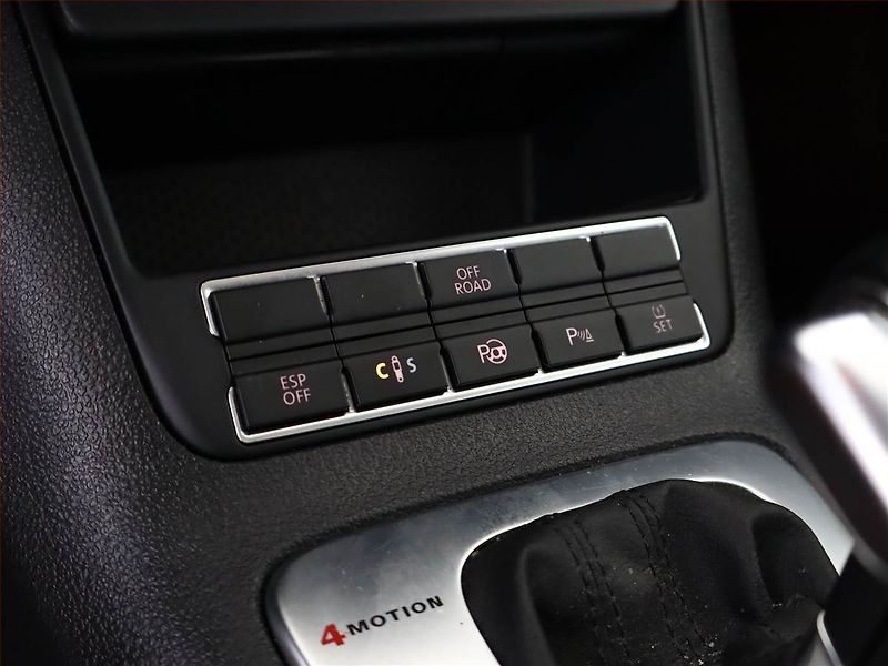 Volkswagen Tiguan (2009) 2.0 TDI, 4X4, Automat - fotka 16 z 18