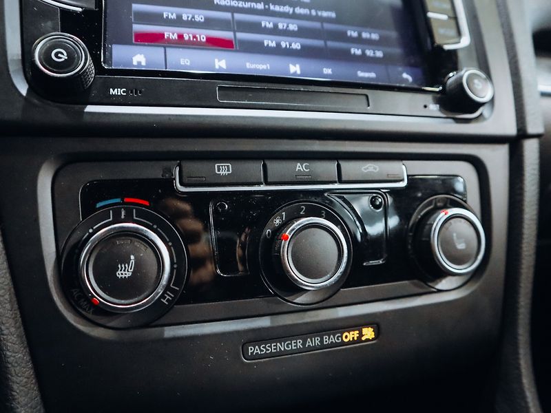 Volkswagen Golf GTI - fotka 16 z 27