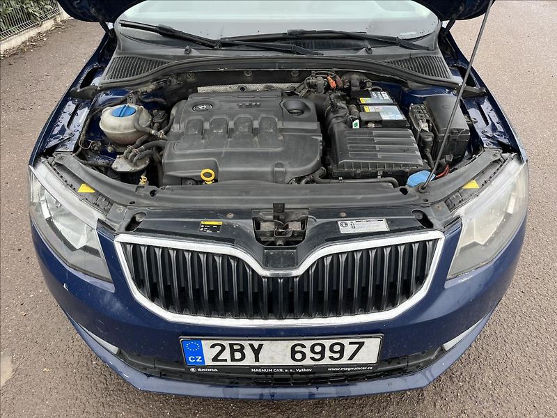 Škoda Octavia 2,0 TDi 110KW KLIMA ROZVODY - fotka 29 z 36