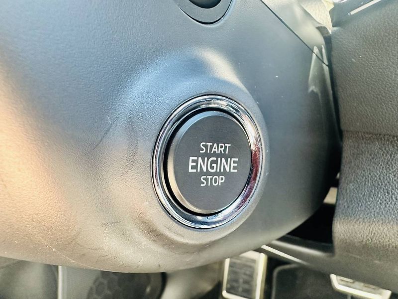 Škoda Karoq Sportline 2,0TDI 110kW DSG7 4x - fotka 23 z 37