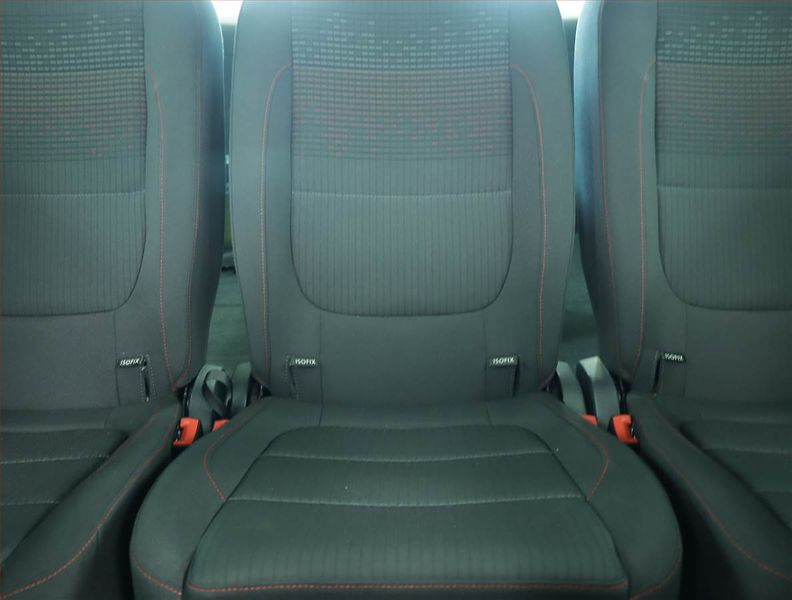 Volkswagen Sharan (2017) 1.4 TSI, Serv.kniha - fotka 10 z 16