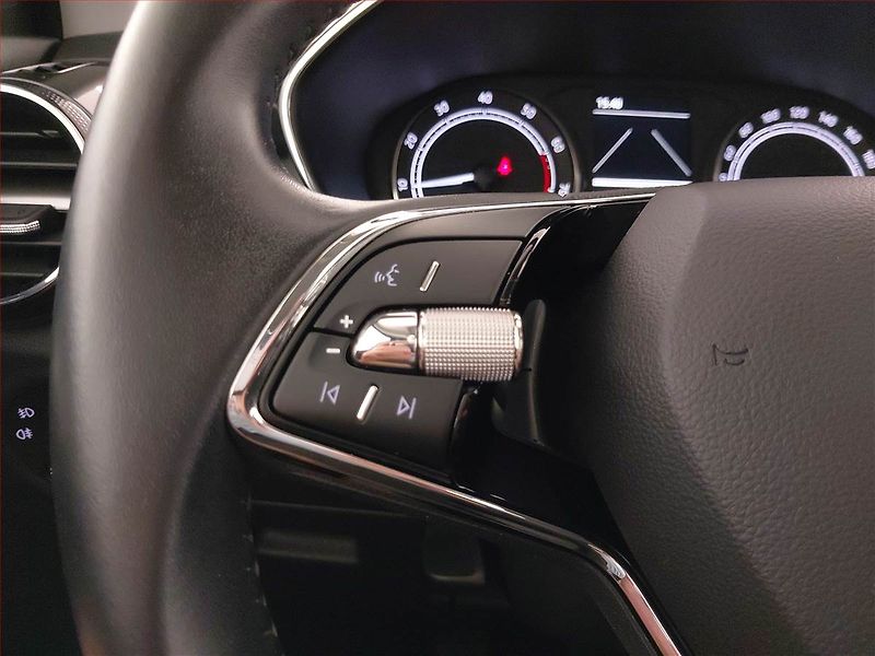Škoda Fabia (2022) Style 1.0 TSI, ČR,1.maj - fotka 17 z 19